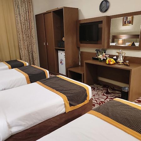 Qasr Al Ansar Golden Tulip Hotel Medina Exteriör bild