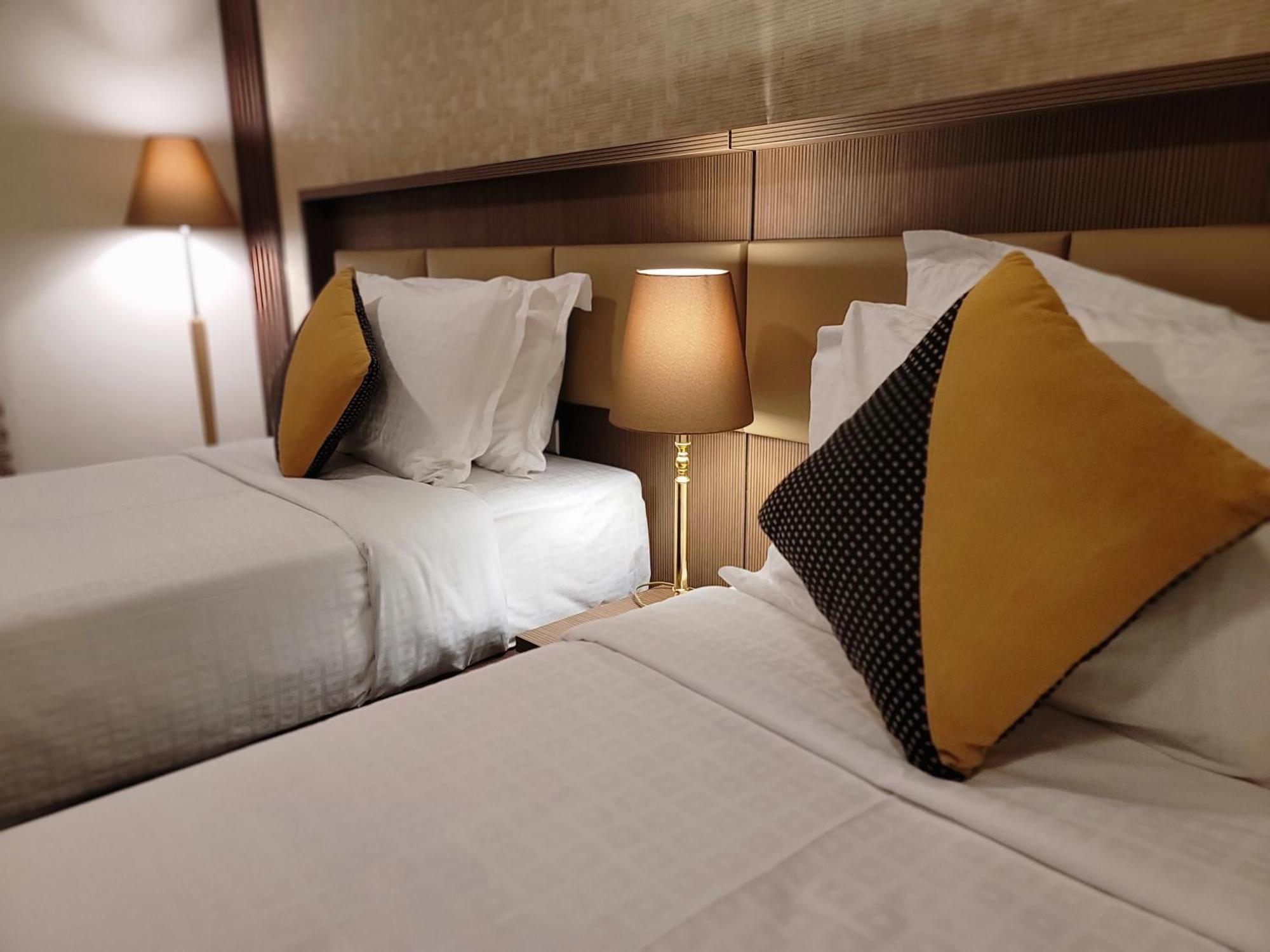 Qasr Al Ansar Golden Tulip Hotel Medina Exteriör bild
