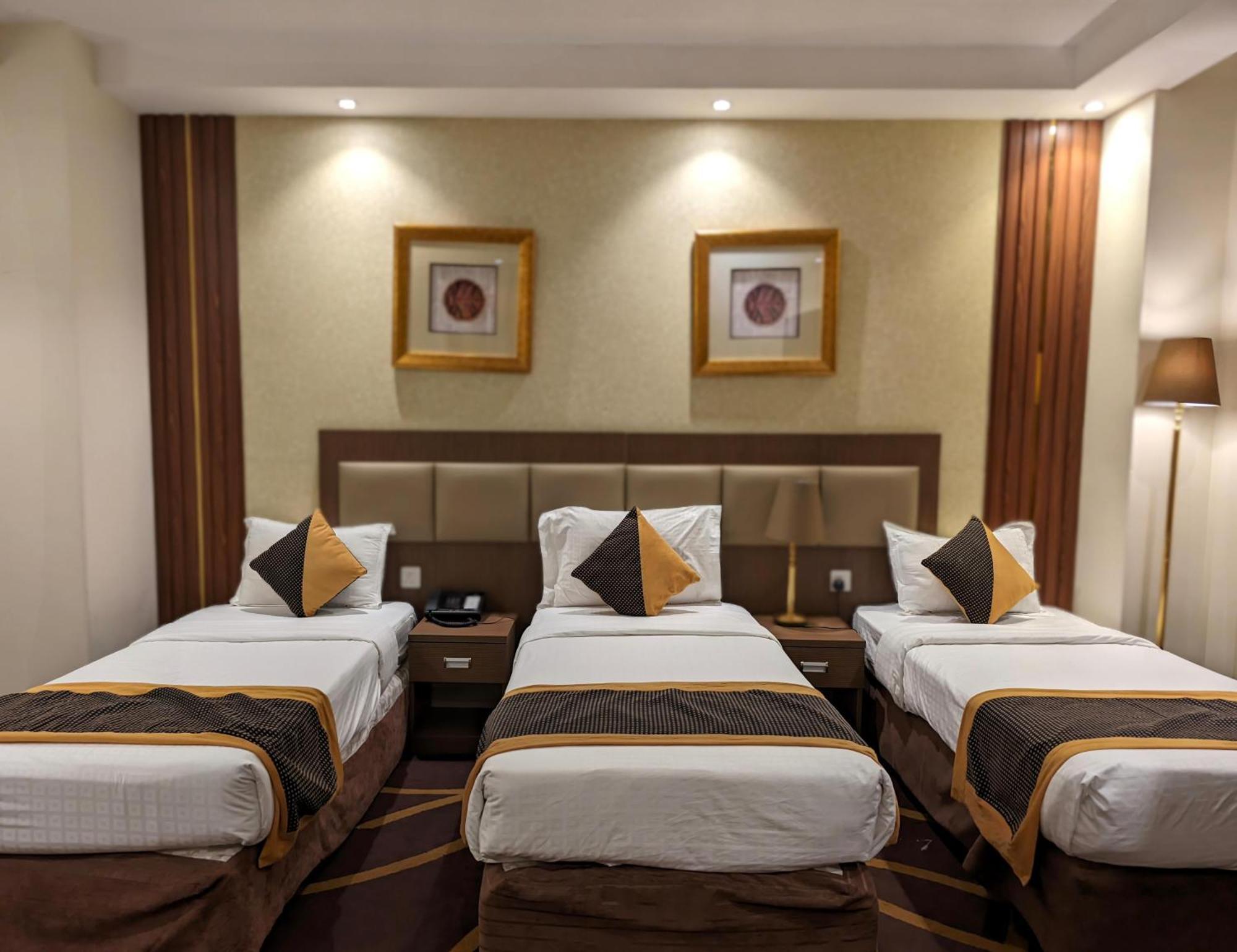 Qasr Al Ansar Golden Tulip Hotel Medina Exteriör bild
